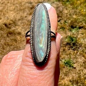 Elegant Silver Green Abalone Opal Women's Midi Ring